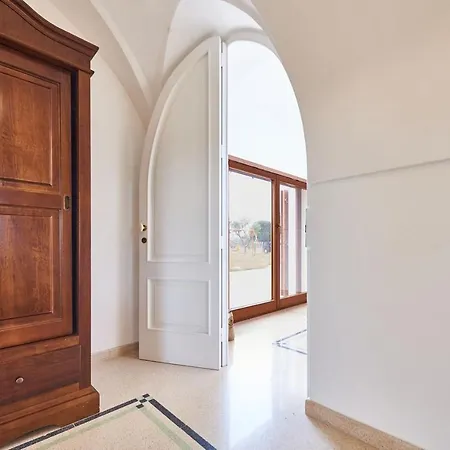 Pompea Al Piano Terra - Apulia *